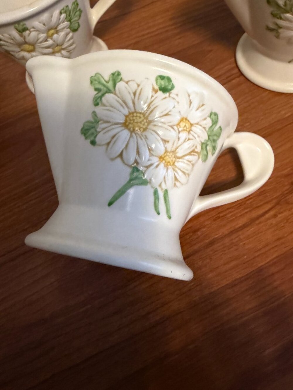 Vintage Metlox Poppytrail SCULPTURED DAISY - Creamer -